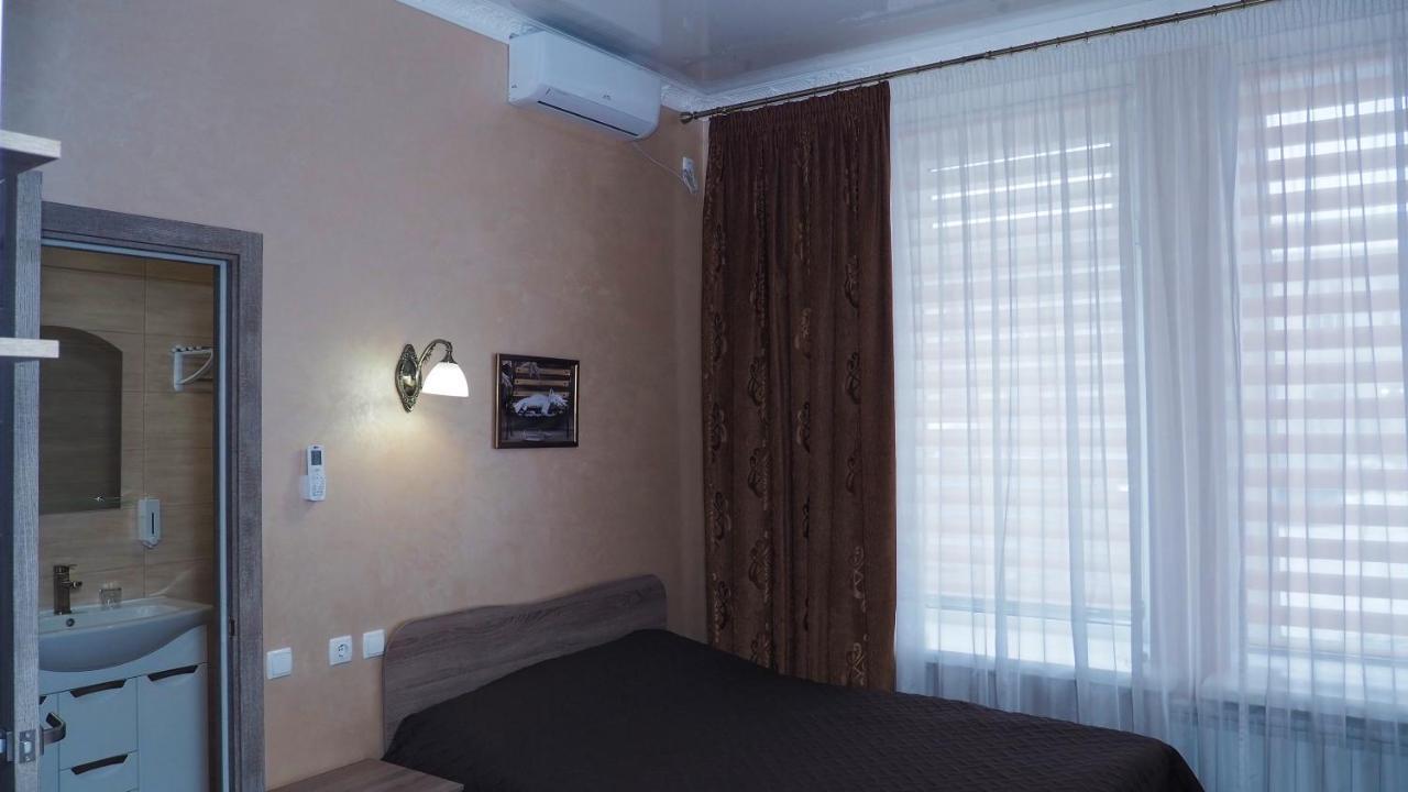 Hotel "Nizhyn" Εξωτερικό φωτογραφία