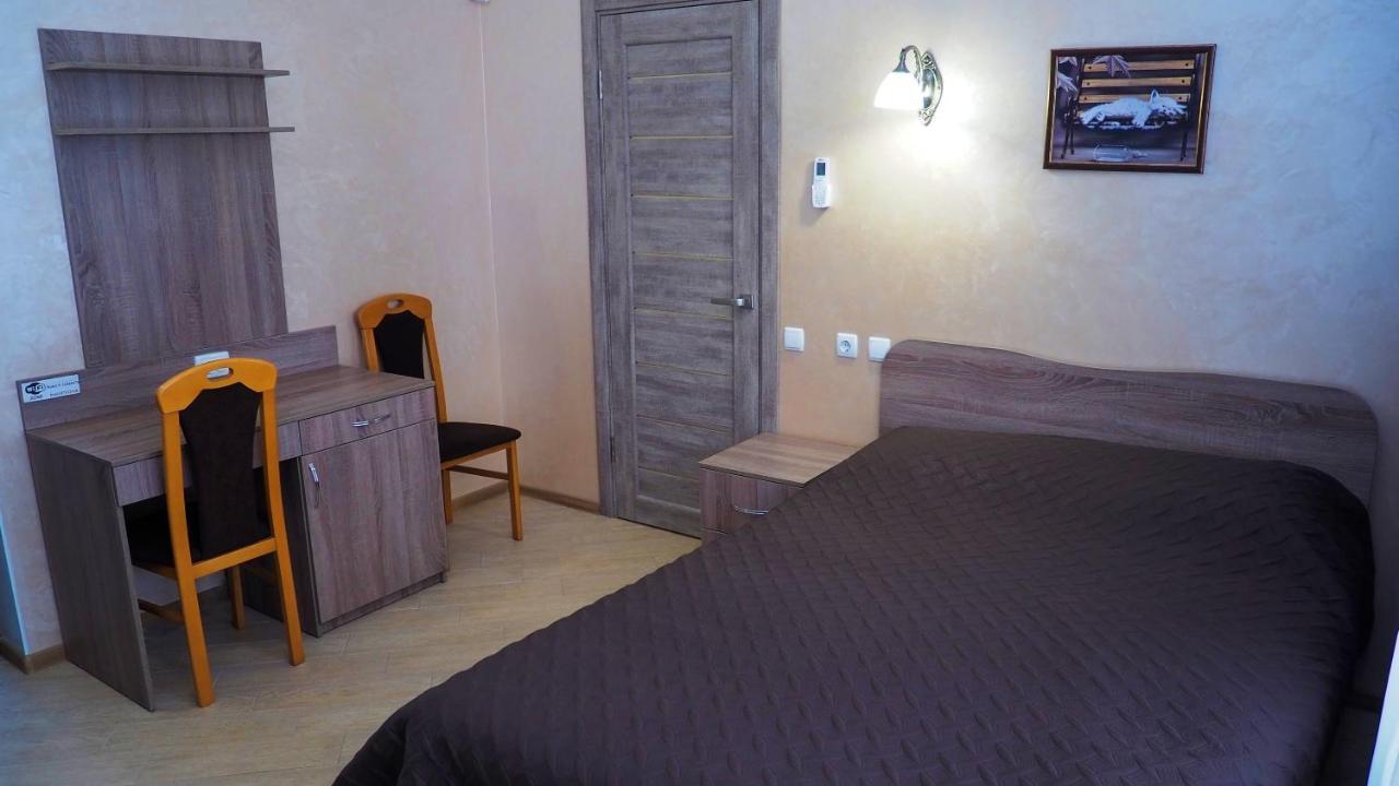 Hotel "Nizhyn" Εξωτερικό φωτογραφία